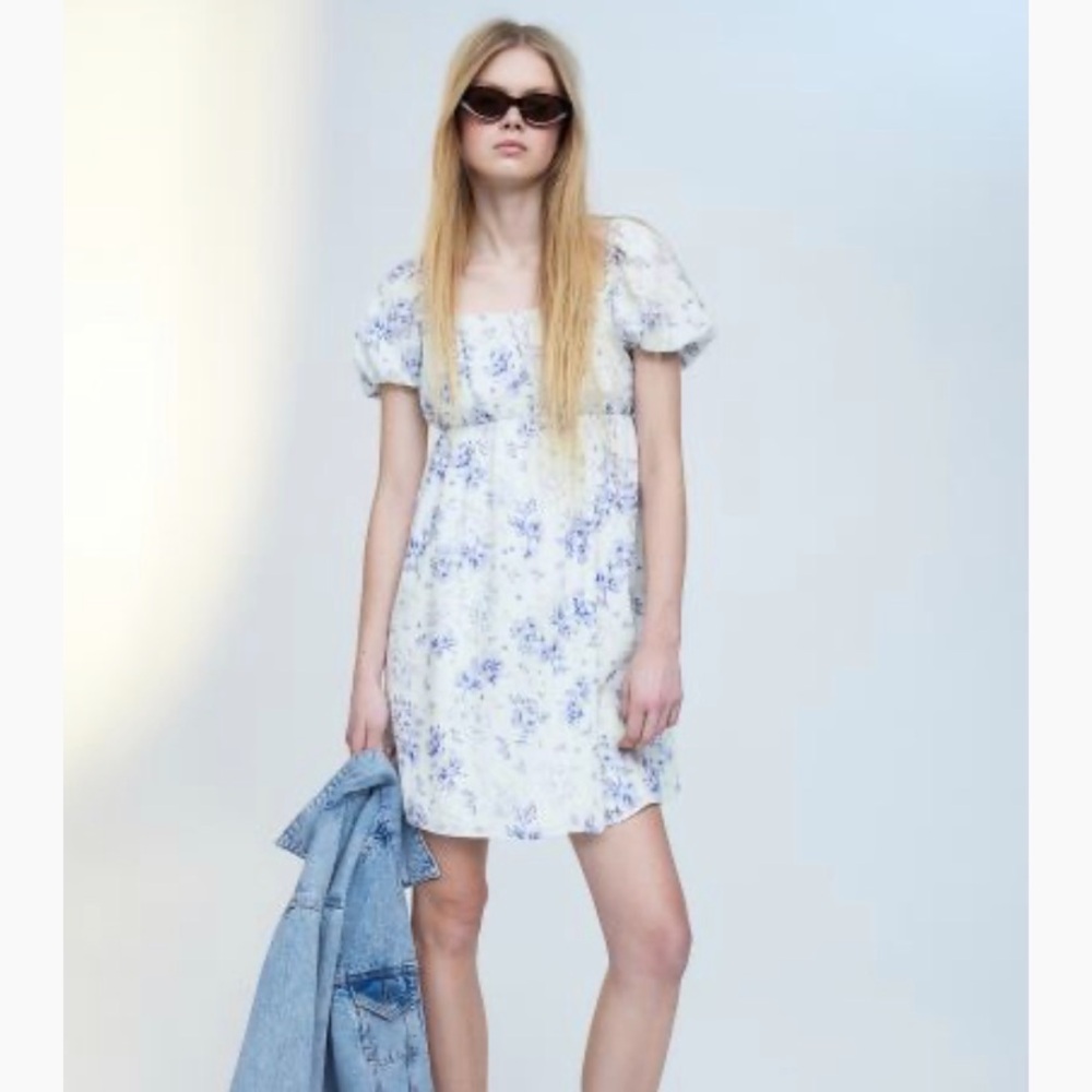 H&M Puff-sleeved Floral Dress